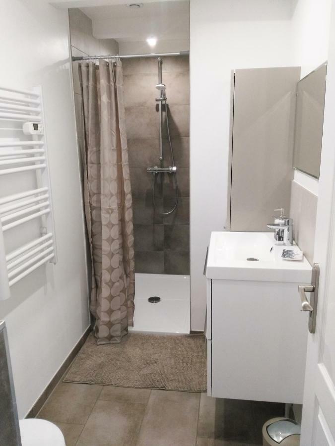 Joli F2 Indépendant Avec Jardin Privé Appartement *